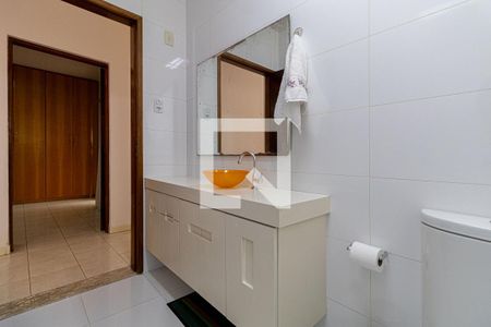 Casa à venda com 187m², 3 quartos e 3 vagasBanheiro