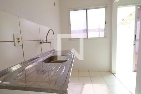 Casa de condomínio para alugar com 60m², 2 quartos e 2 vagasCozinha