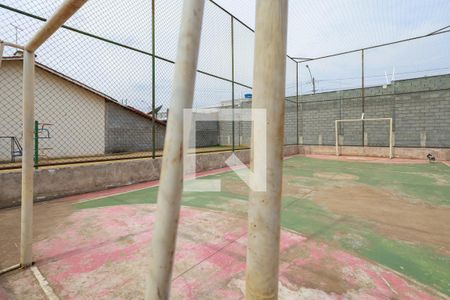 Casa de condomínio para alugar com 60m², 2 quartos e 2 vagasQuadra Esportiva