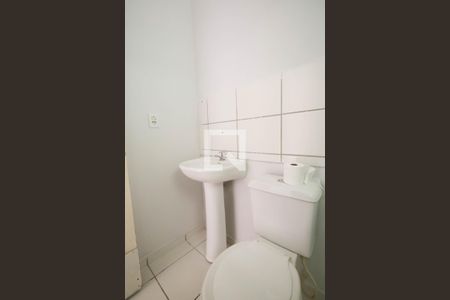Casa de condomínio para alugar com 60m², 2 quartos e 2 vagasBanheiro