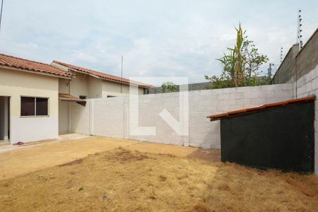 Casa de condomínio para alugar com 60m², 2 quartos e 2 vagasQuintal