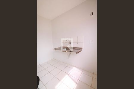 Casa de condomínio para alugar com 60m², 2 quartos e 2 vagasCozinha