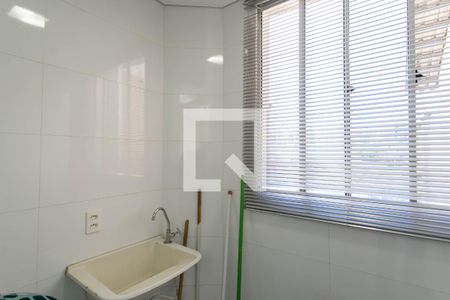 Apartamento para alugar com 70m², 3 quartos e 1 vagaÁrea de Serviço