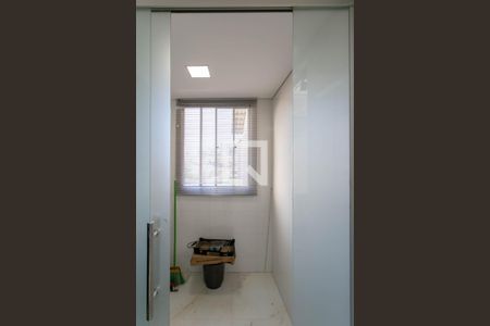 Apartamento para alugar com 70m², 3 quartos e 1 vagaÁrea de Serviço