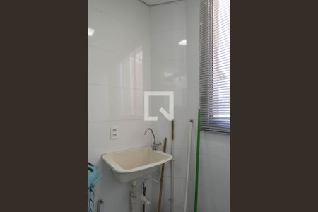 Apartamento para alugar com 70m², 3 quartos e 1 vagaÁrea de Serviço