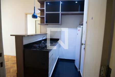 Cozinha de apartamento à venda com 1 quarto, 30m² em Copacabana, Rio de Janeiro