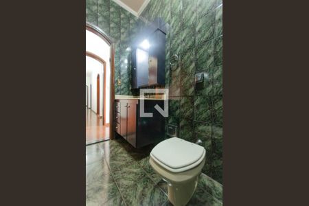 Casa à venda com 210m², 3 quartos e 2 vagasBanheiro Suíte