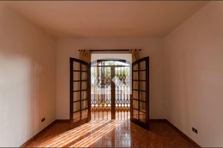 Casa à venda com 210m², 3 quartos e 2 vagasQuarto 2