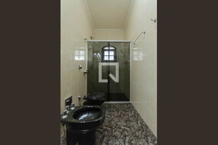 Casa à venda com 210m², 3 quartos e 2 vagasBanheiro