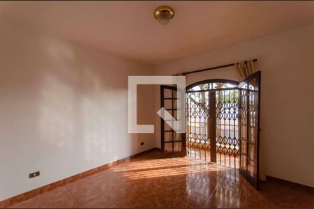 Casa à venda com 210m², 3 quartos e 2 vagasQuarto 2