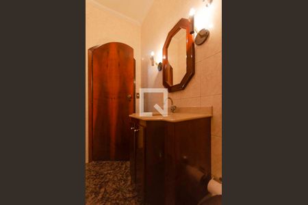 Casa à venda com 210m², 3 quartos e 2 vagasLavabo