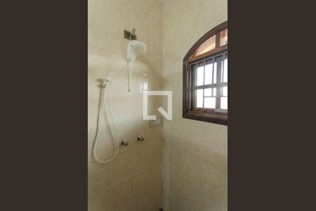 Casa à venda com 210m², 3 quartos e 2 vagasBanheiro