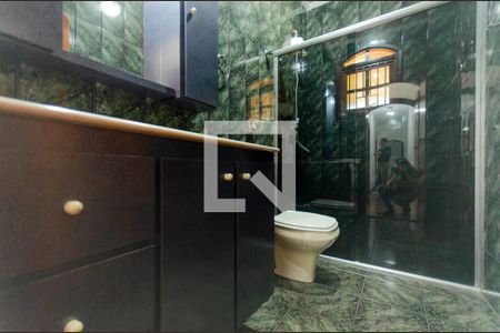 Casa à venda com 210m², 3 quartos e 2 vagasBanheiro Suíte