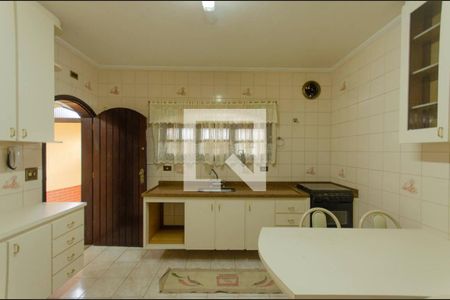 Casa à venda com 210m², 3 quartos e 2 vagasCozinha