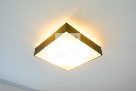 Studio à venda com 23m², 1 quarto e sem vagaDetalhe Luminária