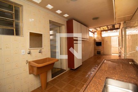 Casa à venda com 180m², 2 quartos e 2 vagasÁrea de Serviço