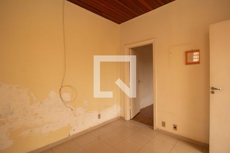 Casa à venda com 180m², 2 quartos e 2 vagasSala - Casa 2