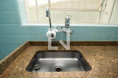 Casa à venda com 180m², 2 quartos e 2 vagasCozinha