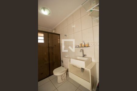Casa à venda com 180m², 2 quartos e 2 vagasBanheiro - Casa 2