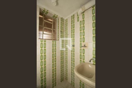 Casa à venda com 180m², 2 quartos e 2 vagasBanheiro de Serviço