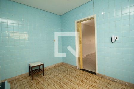 Casa à venda com 180m², 2 quartos e 2 vagasCozinha