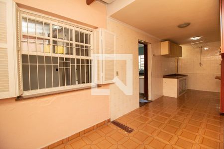 Casa à venda com 180m², 2 quartos e 2 vagasÁrea de Serviço