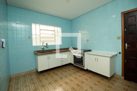 Casa à venda com 180m², 2 quartos e 2 vagasCozinha