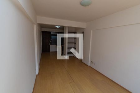 Sala de apartamento para alugar com 1 quarto, 48m² em Centro, Campinas