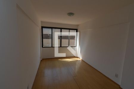 Sala de apartamento para alugar com 1 quarto, 48m² em Centro, Campinas