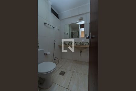 Banheiro de apartamento para alugar com 1 quarto, 48m² em Centro, Campinas