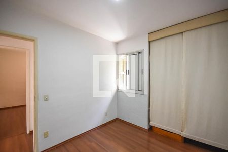 Quarto de apartamento para alugar com 2 quartos, 55m² em Jardim Monte Alegre, Taboão da Serra