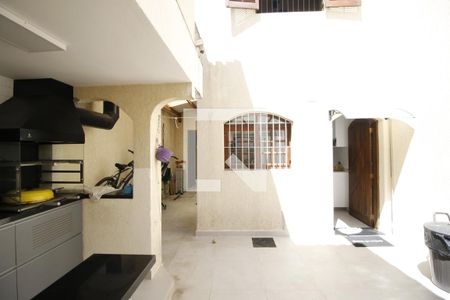 Casa à venda com 102m², 3 quartos e 2 vagasChurrasqueira