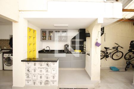 Casa à venda com 102m², 3 quartos e 2 vagasChurrasqueira