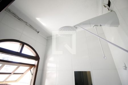 Casa à venda com 102m², 3 quartos e 2 vagasBanheiro