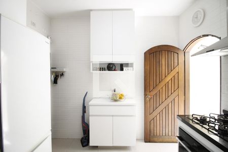 Casa à venda com 102m², 3 quartos e 2 vagasCozinha