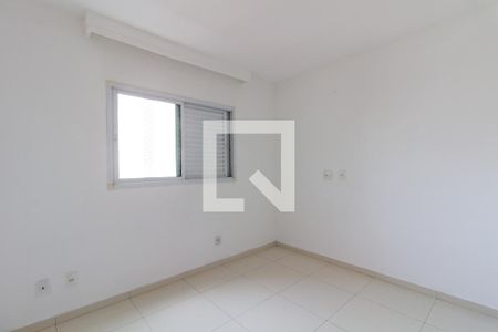 Quarto de apartamento para alugar com 2 quartos, 119m² em Guilhermina, Praia Grande