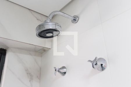 Apartamento à venda com 57m², 2 quartos e 1 vagaDetalhe - Banheiro da Suíte 