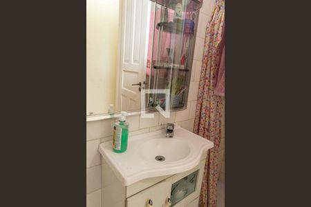 Casa à venda com 200m², 3 quartos e 1 vagaBanheiro 1