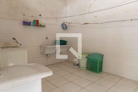 Casa à venda com 200m², 3 quartos e 1 vagaÁrea de Serviço