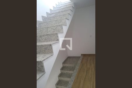 Escada de casa para alugar com 3 quartos, 163m² em Campo Grande, Rio de Janeiro