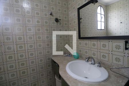 Casa à venda com 260m², 5 quartos e 3 vagasBanheiro