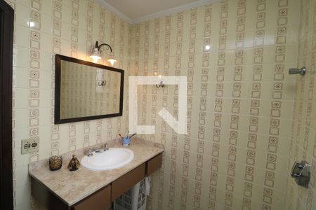 Casa à venda com 260m², 5 quartos e 3 vagasBanheiro da Suíte