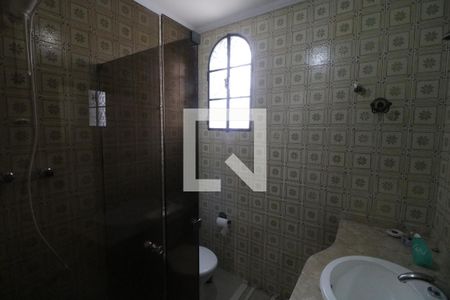 Casa à venda com 260m², 5 quartos e 3 vagasBanheiro