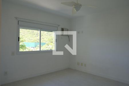 Apartamento para alugar com 250m², 3 quartos e 2 vagasQuarto