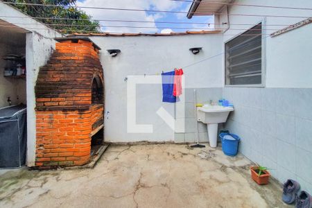 Casa à venda com 260m², 2 quartos e sem vagaÁrea de Serviço