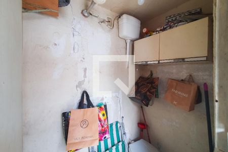 Casa à venda com 260m², 2 quartos e sem vagaBanheiro de Serviço