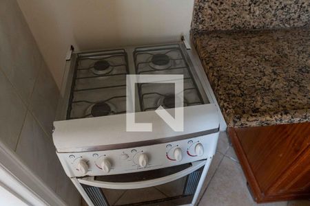 Casa à venda com 184m², 5 quartos e 3 vagas Casa à venda com 184m², 5 quartos e 3 vagasCozinha e Área de Serviço 2