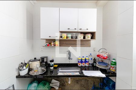 Casa à venda com 184m², 5 quartos e 3 vagas Casa à venda com 184m², 5 quartos e 3 vagasCozinha