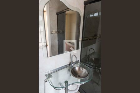 Casa à venda com 184m², 5 quartos e 3 vagas Casa à venda com 184m², 5 quartos e 3 vagasBanheiro da Suíte 3