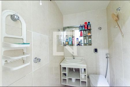 Casa à venda com 184m², 5 quartos e 3 vagas Casa à venda com 184m², 5 quartos e 3 vagasCasa anexo